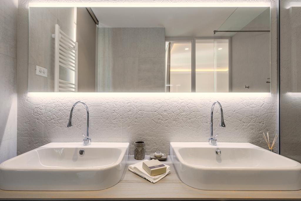 Riva Agava Split Waterfront Apartment Bagian luar foto