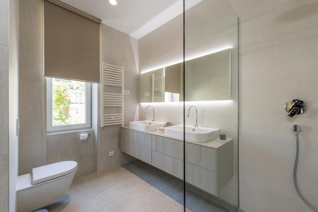 Riva Agava Split Waterfront Apartment Bagian luar foto