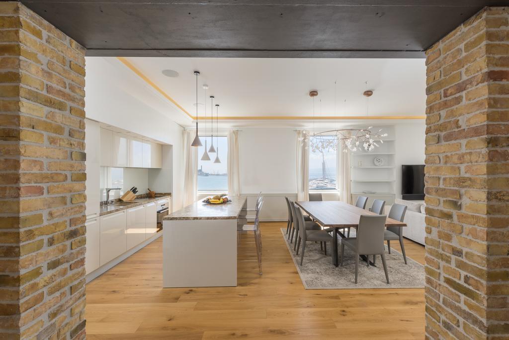 Riva Agava Split Waterfront Apartment Bagian luar foto