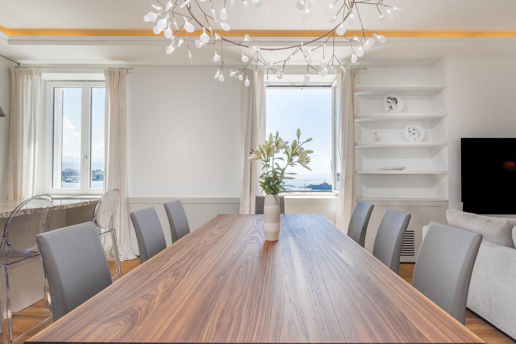 Riva Agava Split Waterfront Apartment Bagian luar foto