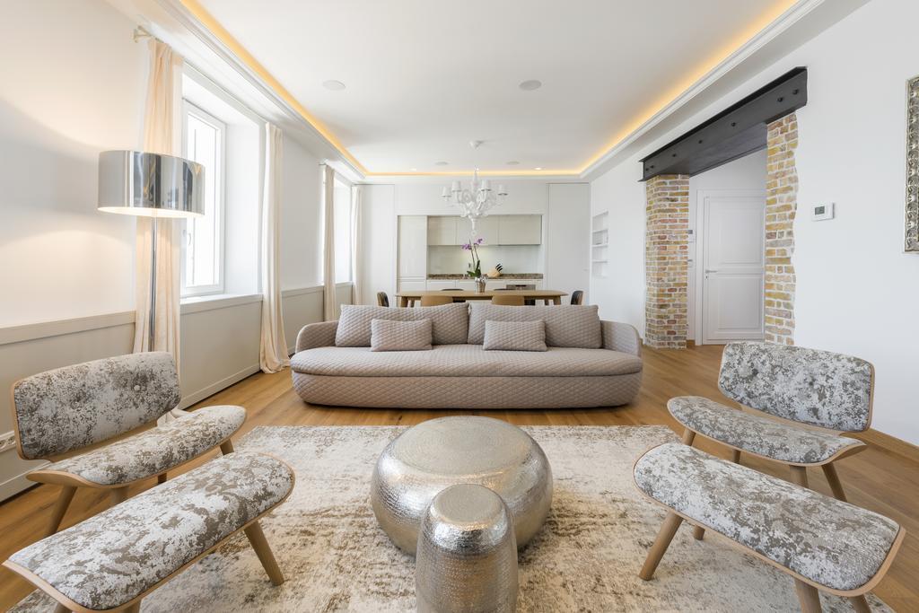 Riva Agava Split Waterfront Apartment Bagian luar foto